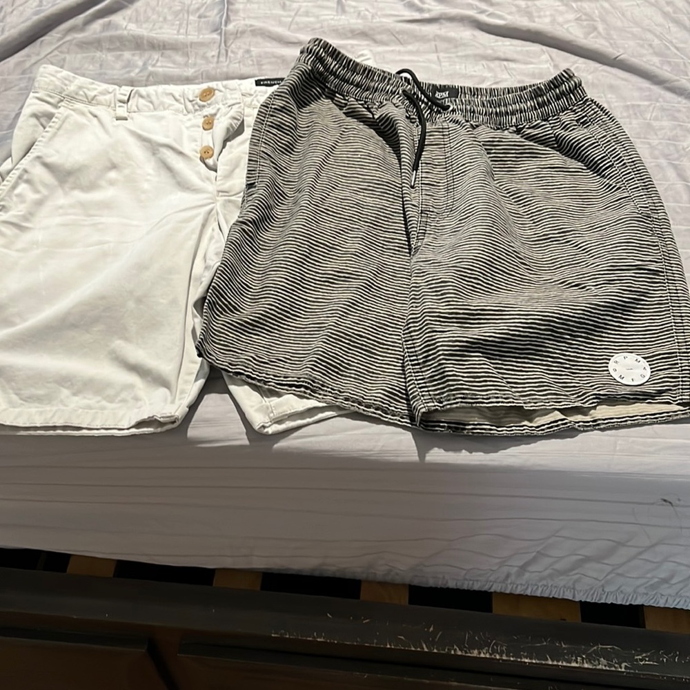 Brand French connection and RPM ,size28 color cream and black size :S